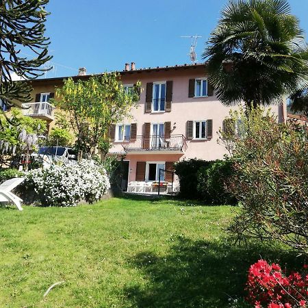 Panorama Sul Lago Porto Valtravaglia Exterior foto