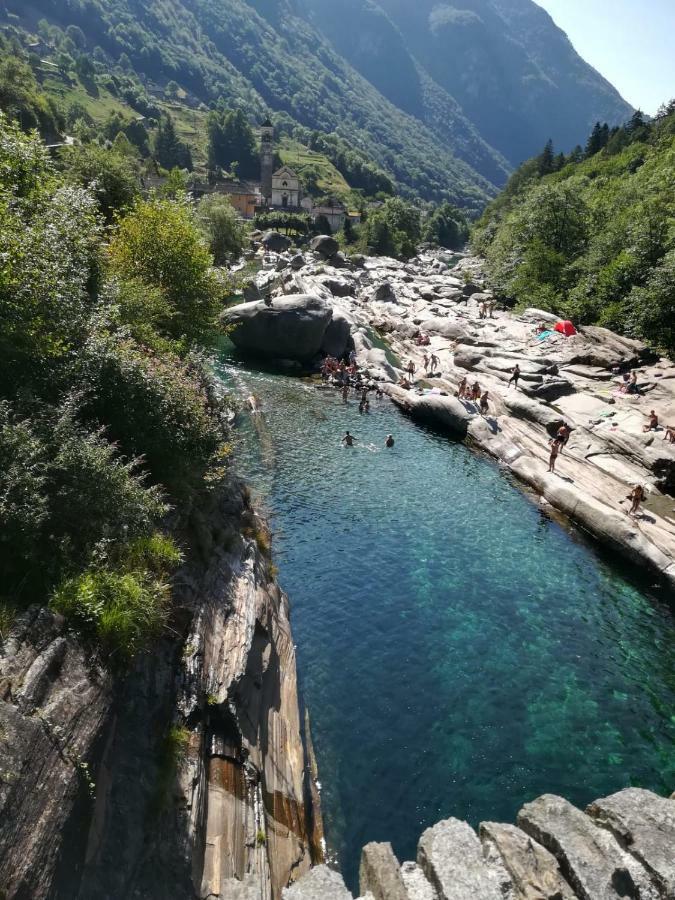 Panorama Sul Lago Porto Valtravaglia Exterior foto